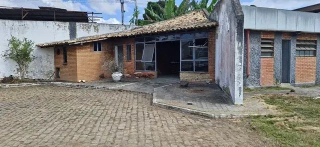 ÁREA 960,08 M² GALPÃO E PRÉDIO 300 M² 02 SALAS E 02 BANHEIROS - Foto 2