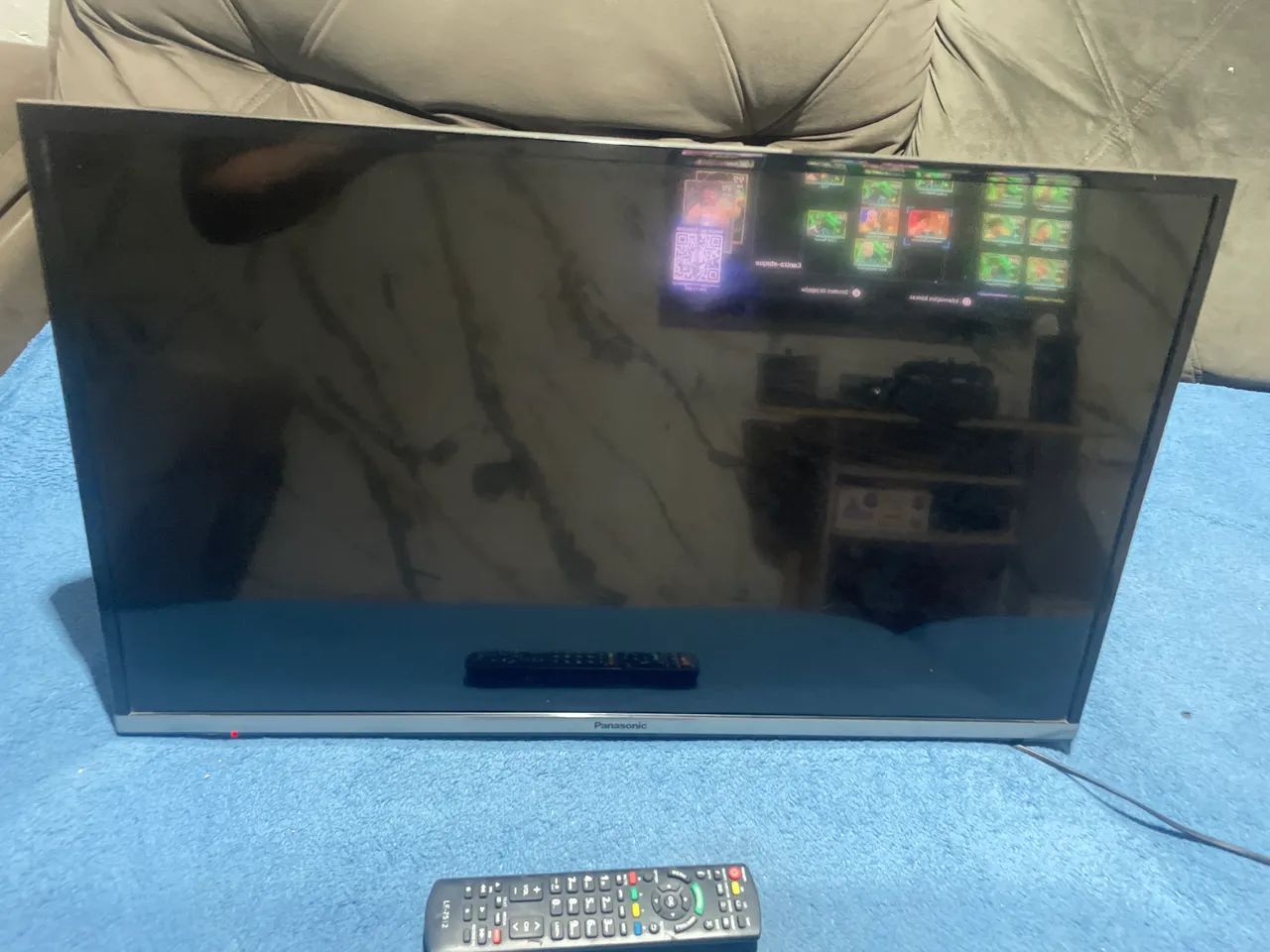 Tv 32 polegadas Panasonic smart mais só está abrindo YouTube 