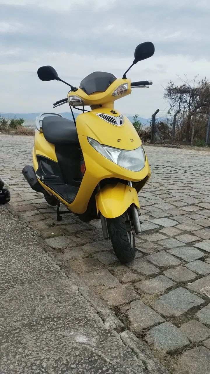 Burgman Suzuki 125  - Foto 3