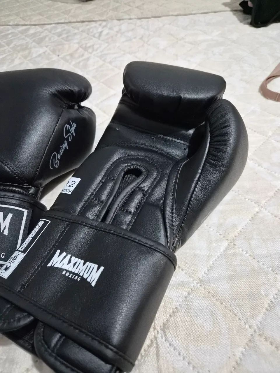 Par de Luvas de Boxe e Muay Thai 12 oz