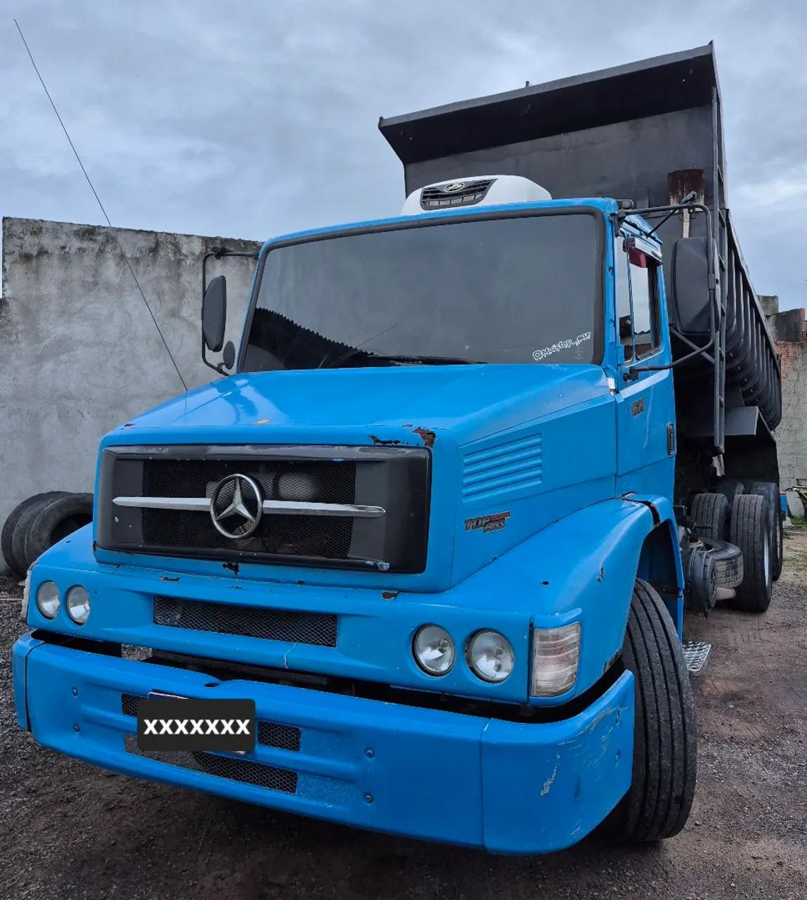 MB 1620 ano 2004 caçamba.