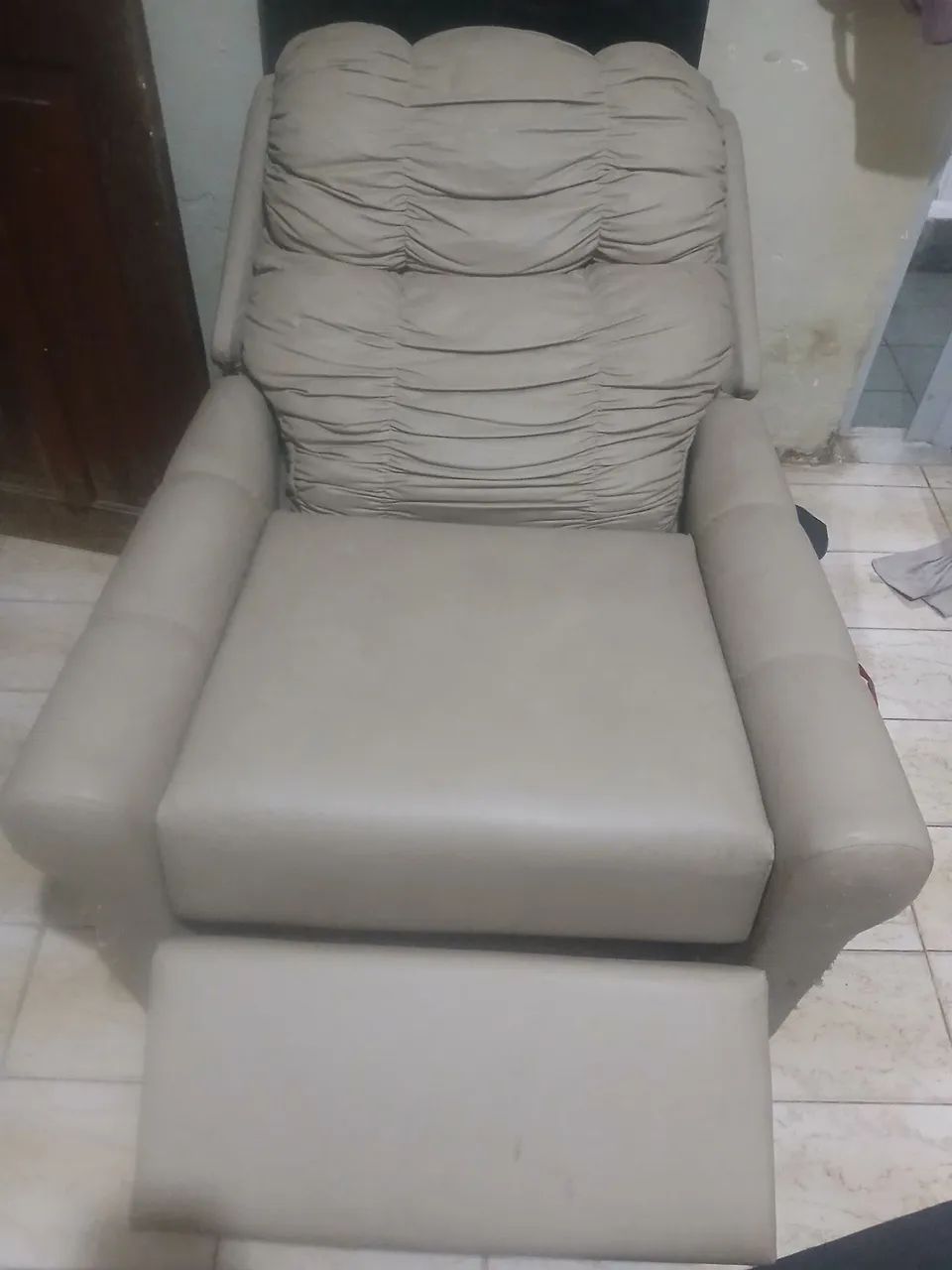 Poltrona do papai em bom estado de conservação..ideal para descanso *