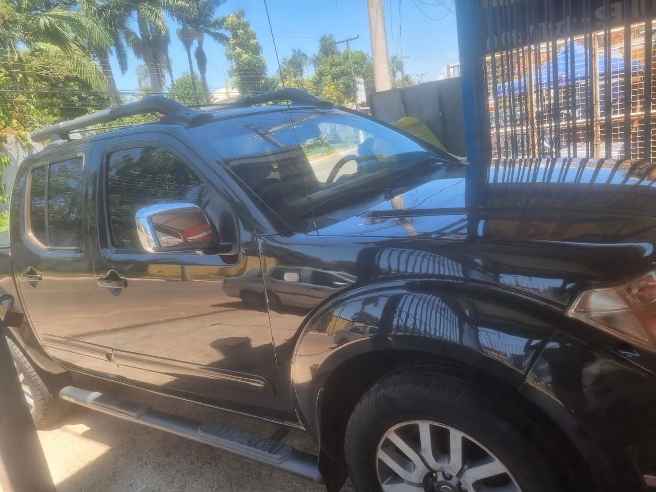 Nissan Frontier SL CD 4X4 2.5TB DIESEL AUT 2014