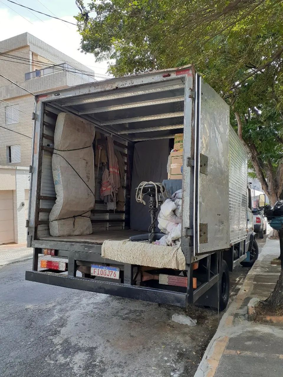 Mudança Mudanças " COM MENOR CUSTO POSSÍVEL ".
