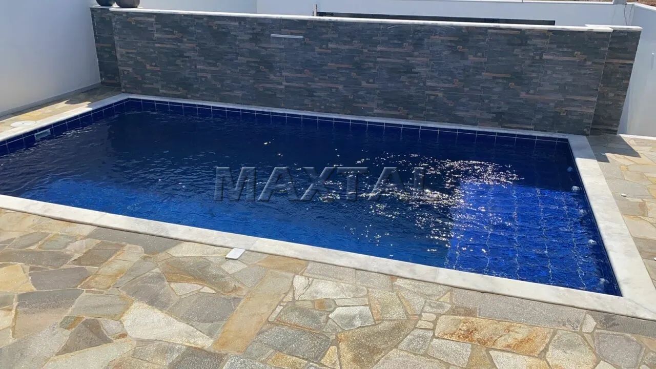 Casa Térrea 3 Quartos Suíte Master com Piscina, Residencial Vitória!