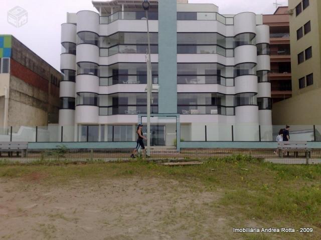 Apartamento Meia Praia 4 quartos com ar frente para praia - Foto 20