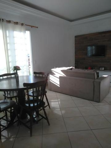 Apartamento com 2 dormitórios para alugar, 65 m² por R$ 850/mês - Nova Carioba/Jaguari - Foto 2