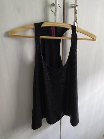 Blusinha com lantejoula