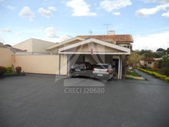 Casa à venda com 3 dormitórios em Centro, Serrana cod:25499