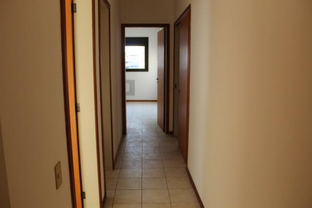 18317 - Apartamento com 3 dormitórios, sendo 1 suíte - 95 m²Centro - Foto 6