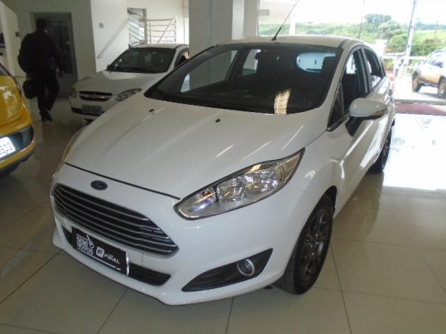 FORD FIESTA 1.6 ROCAM SE 8V FLEX 4P 2014