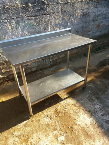 Mesa toda em inox 0.60x1.20 com encosto parede - Foto 6