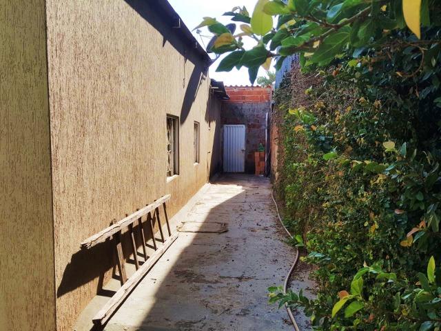 Ótima casa, toda na laje, 03 quartos! Lote de 500m² na Colônia Agrícola Samambaia - Foto 17