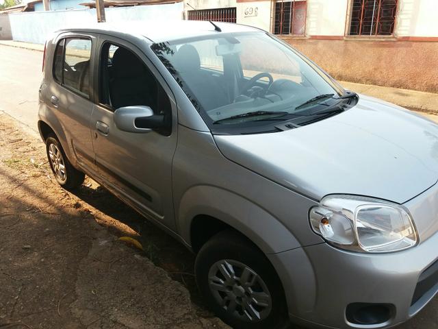 Fiat uno vivace 2011