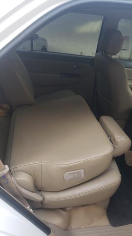 Hilux SW4 SRV D4-D tb 4x4 13/13 - Foto 13