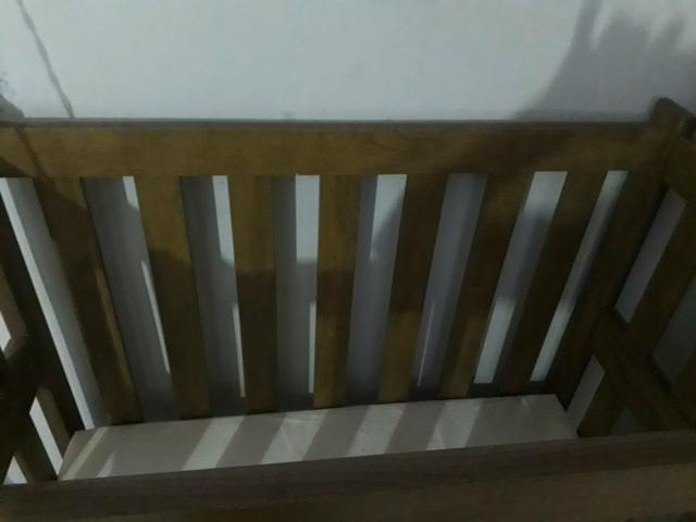 Berço pequeno incluindo o colchão - Foto 3