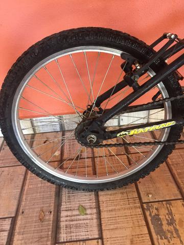 Bicicleta infantil do batmam - Foto 2