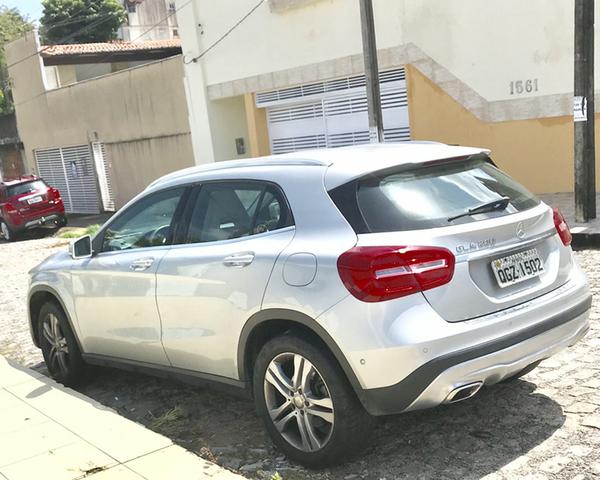 Mercedes-Benz - Foto 2