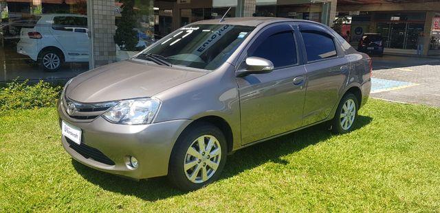 Toyota Etios Sedan XLS 1.5L (Flex)