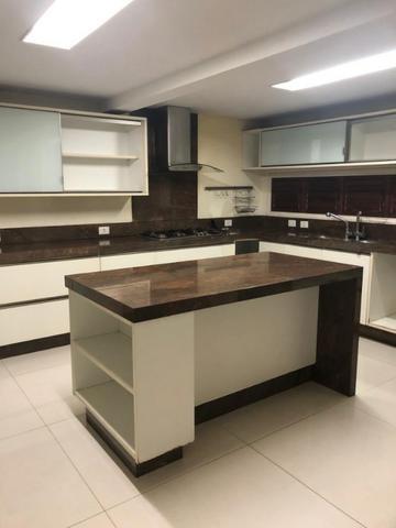 Excelente Casa de Cond. Fechado em Lagoa Nova de 4 suítes de 450m² e 4 Vagas de Garagem - Foto 6