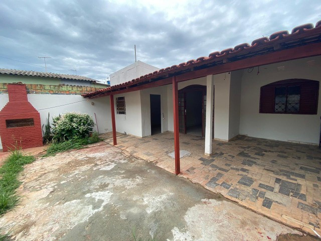 Casa 3 quartos, lote de 300 metros, Jardim morada nobre a 100 m da BR no Valparaíso