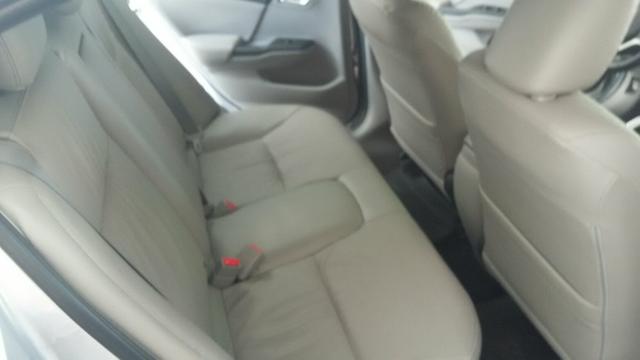 Vendo ou troco por corolla 2019 xei com pouca km pago diferença fip por fip - Foto 12