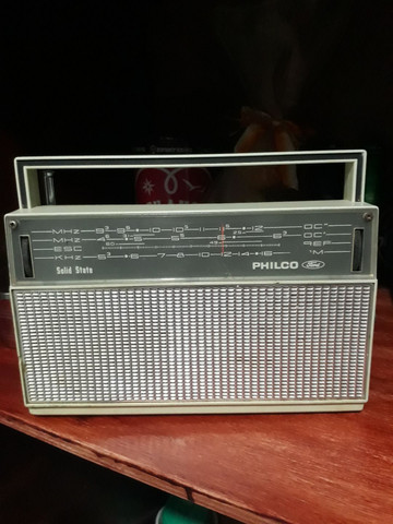 Rádio Philco a pilha
