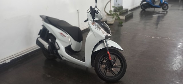 HONDA SH 300 SPORT