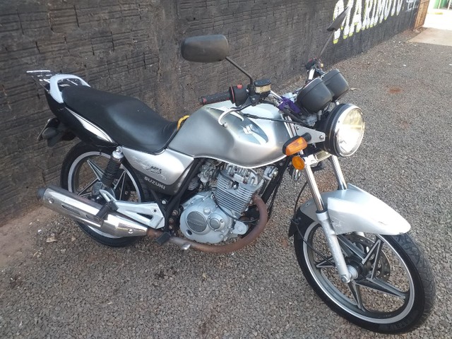 SUZUKI YES 2012