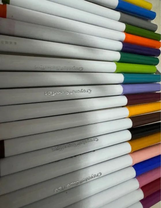 Conjunto 20 cores crayola ótimo estado - Foto 2