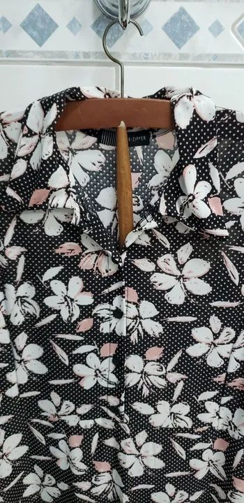 Vestido Floral Preto e Branco - Foto 4