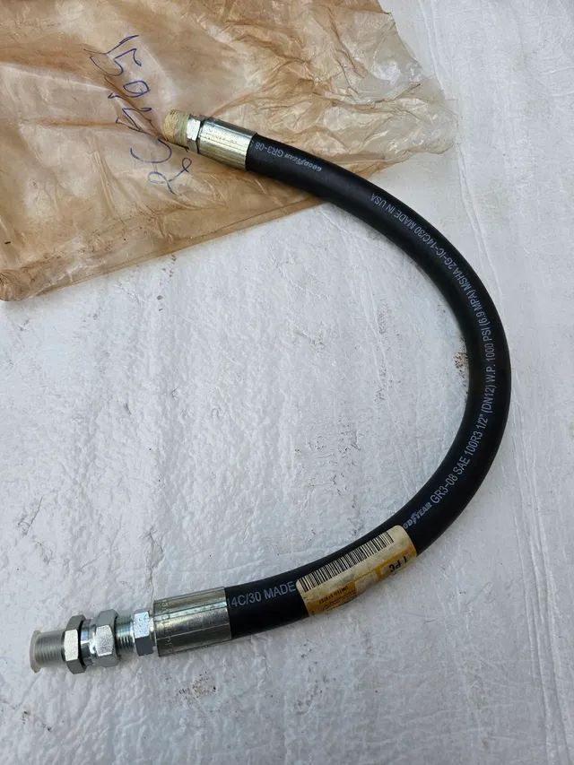 Pa carregadeira caterpillar  mangueira hidraulica nova original 1894395 - Foto 2