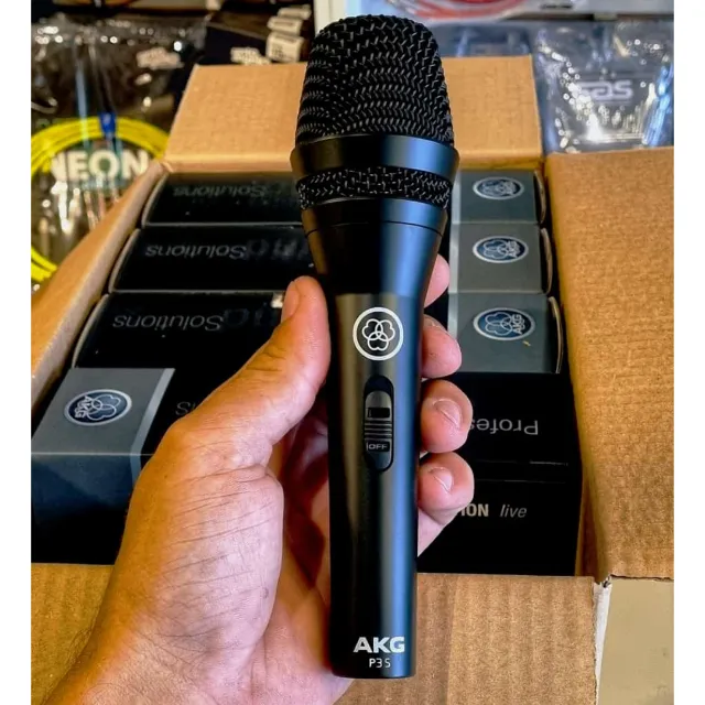 Microfone AKG P3S Dinâmico com Fio