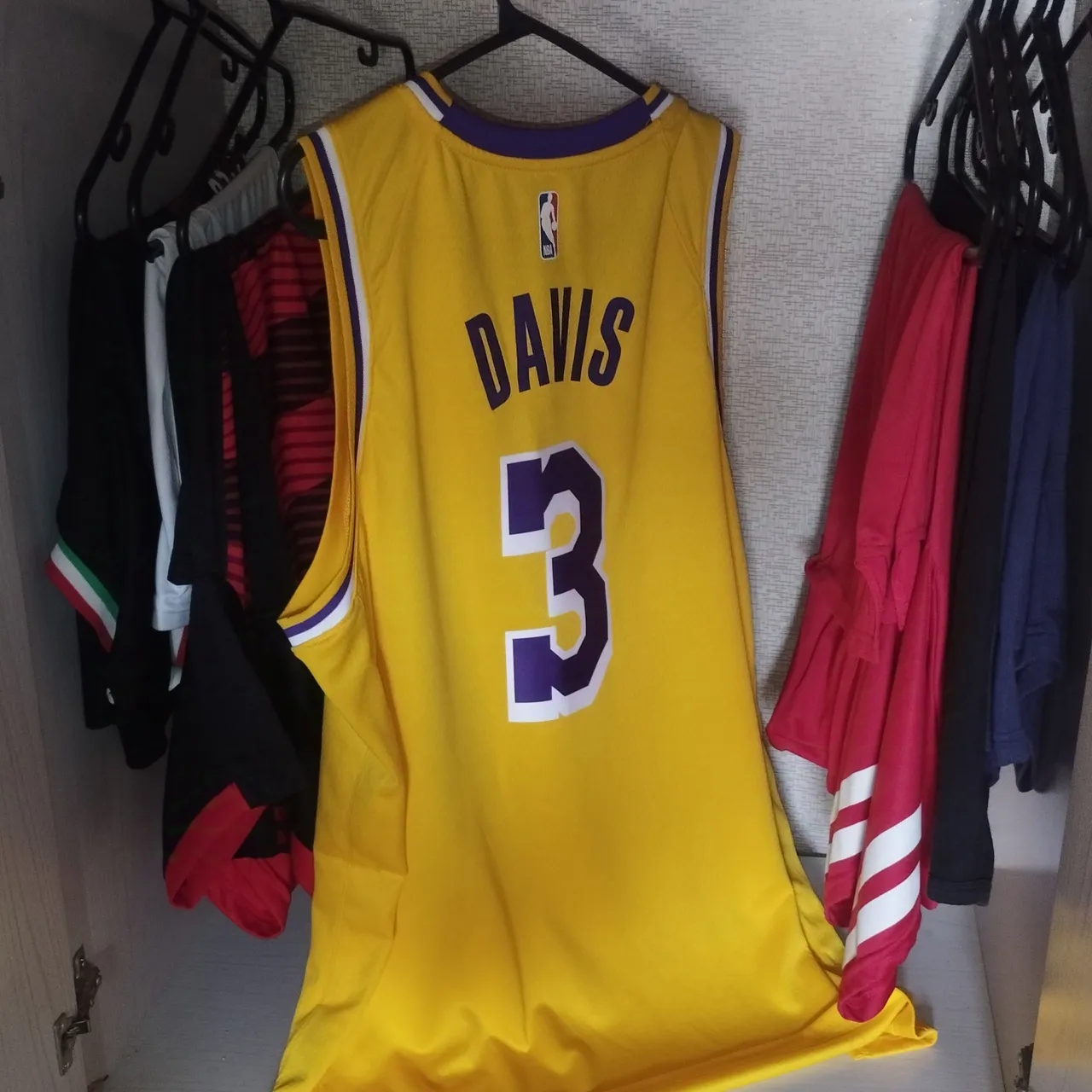 Camiseta Regata Nike Los Angeles Lakers Icon Edition 2022/23 Masculina
