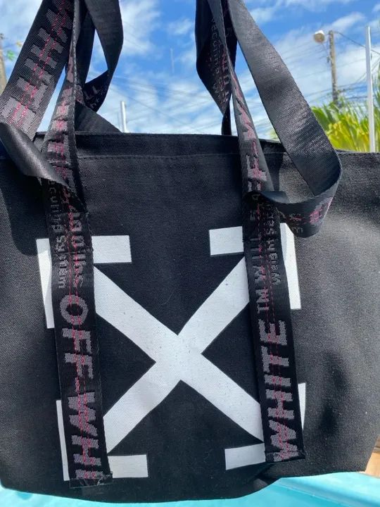 Bolsa tote com mesh e estampa de logo off white  - Foto 2