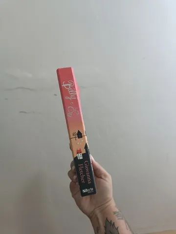 livro "billy e eu" de giovanna fletcher - Foto 2