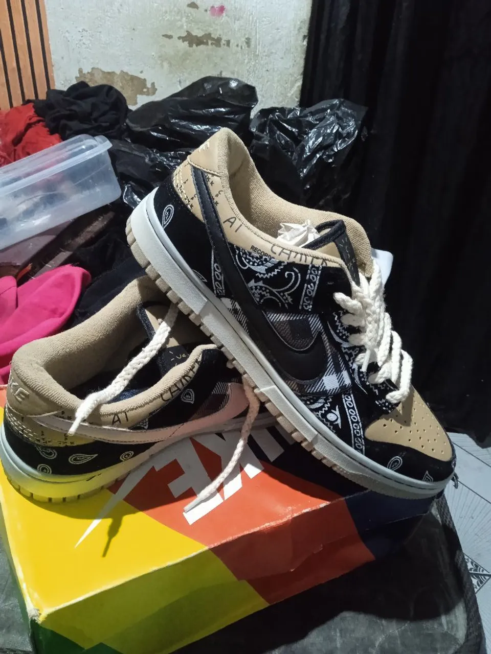 Nike Dunk Travis scoot