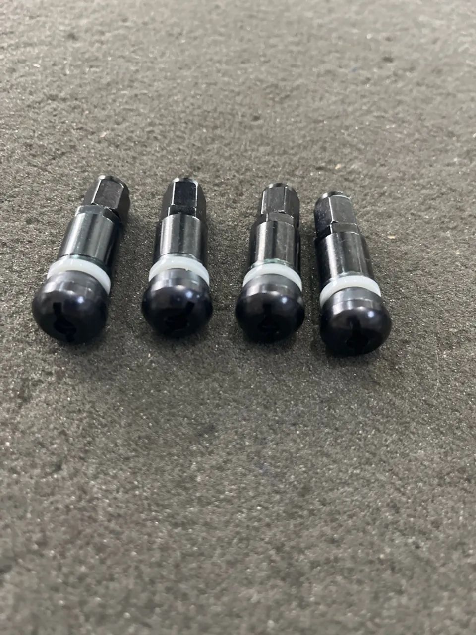 Válvulas para Pneu Universal (valor unitário). - Foto 3