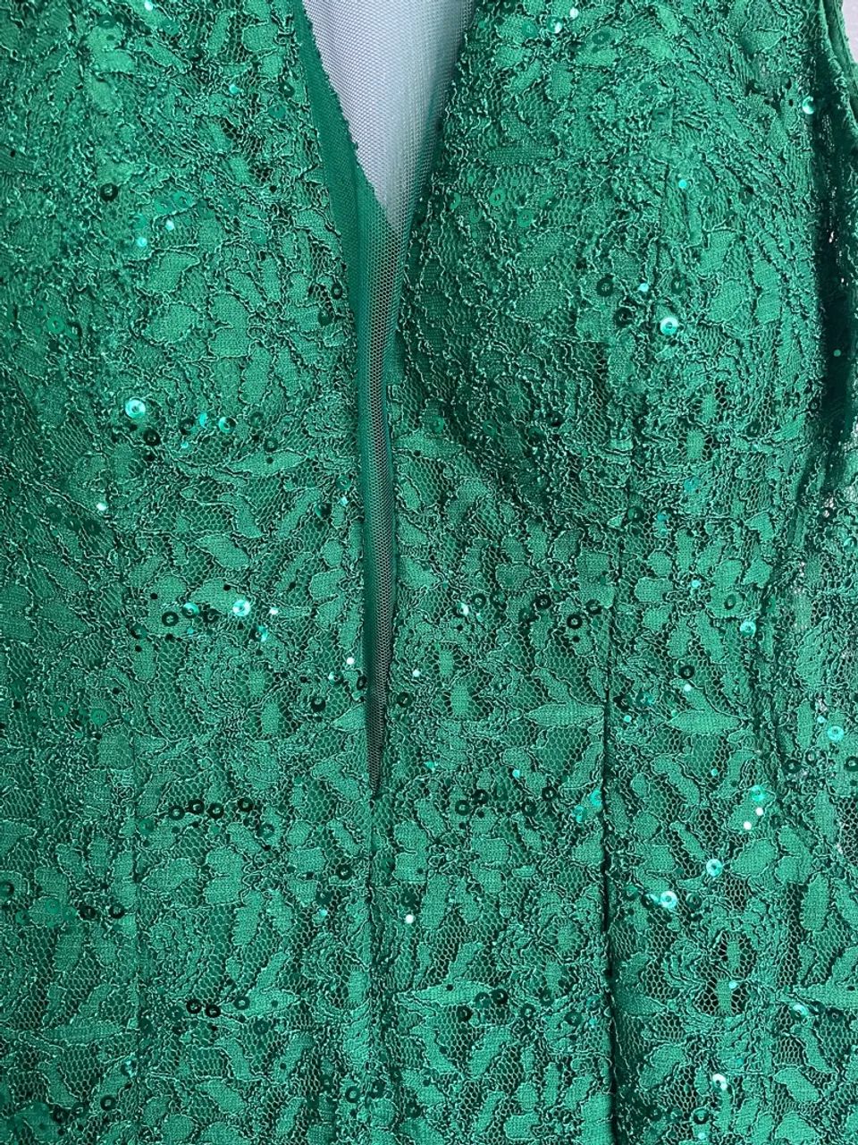 Vestido de festa verde com brilho - Foto 3