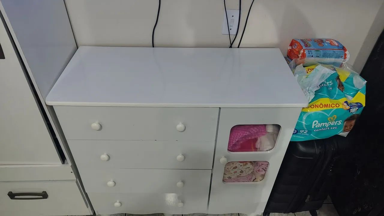 Comoda64840833061506122