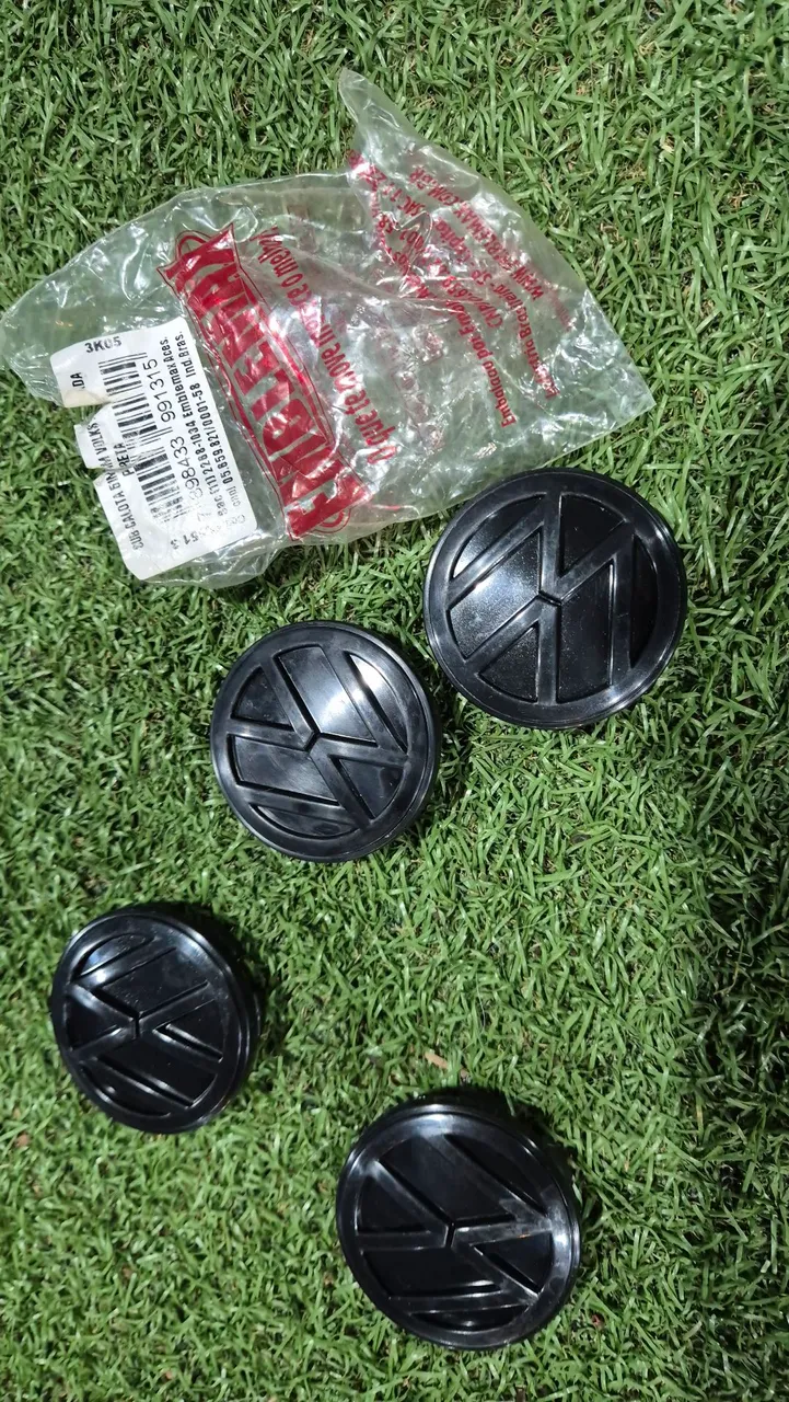 Calotas VW Preta - Emblemax (Centro de Rodas)