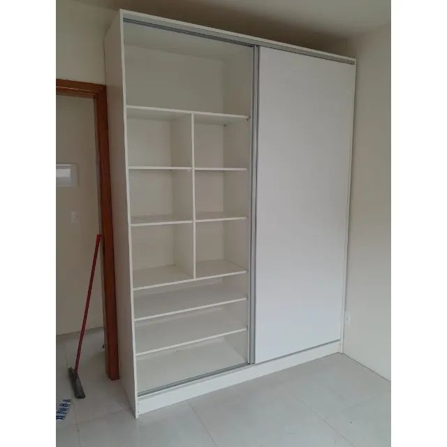 Guarda Roupa Com Portas De Correr 1,80 de Comprimento 100% Mdf  - Foto 3