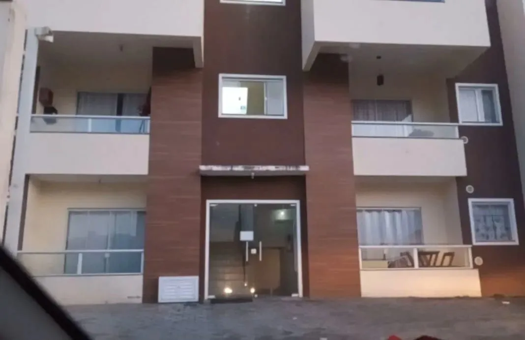 Apartamento com 2 quartos em Itajuba Para locação anual- Barra Velha SC