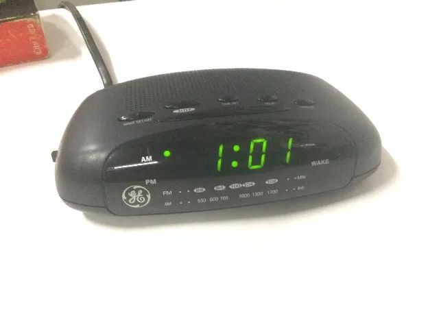 radio relogio am fm GE - Foto 3
