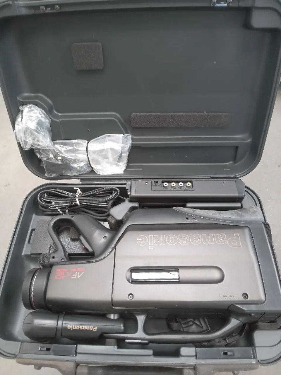 Filmadora Panasonic Omnimovie PV720 muito conservada. - Foto 6