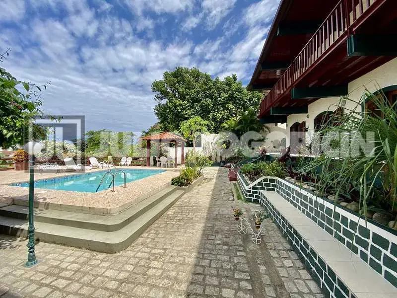 Barra da Tijuca- Casa-493m²- 4 quartos-2 suites-4 varandas-6vgs-piscina - Foto 6