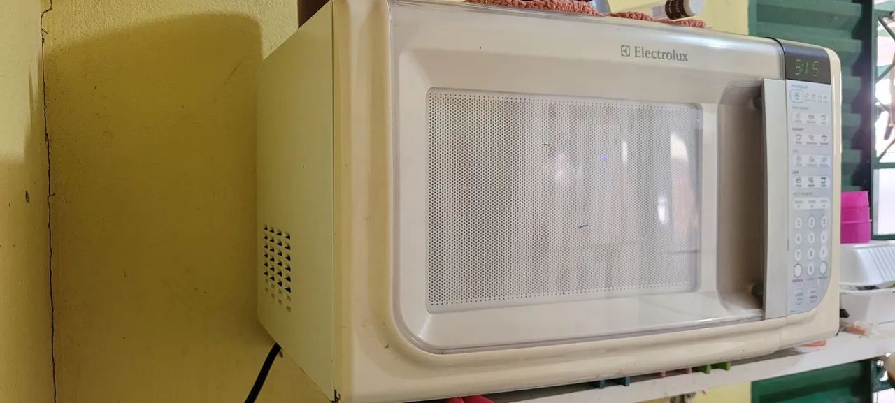 Micro-ondas Electrolux em perfeito estado! - Foto 2
