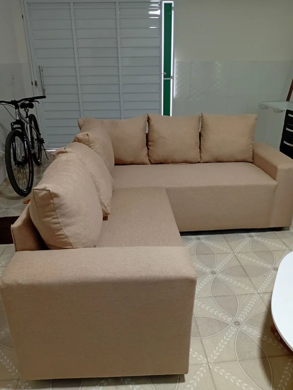 Sofá de canto novo64962182043139121