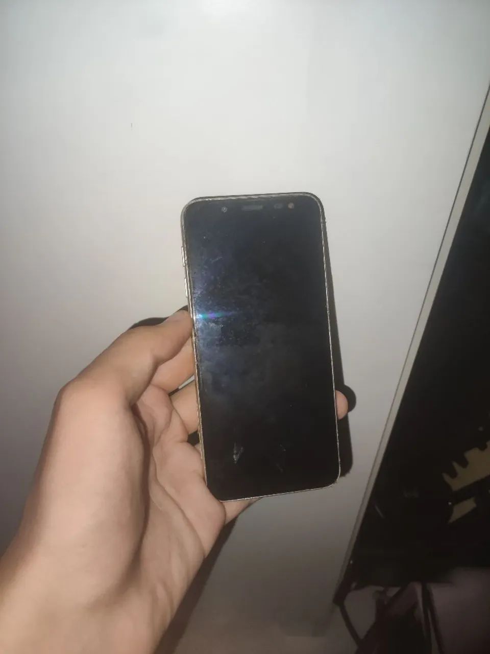Celular Samsung J6, ótimo estado
