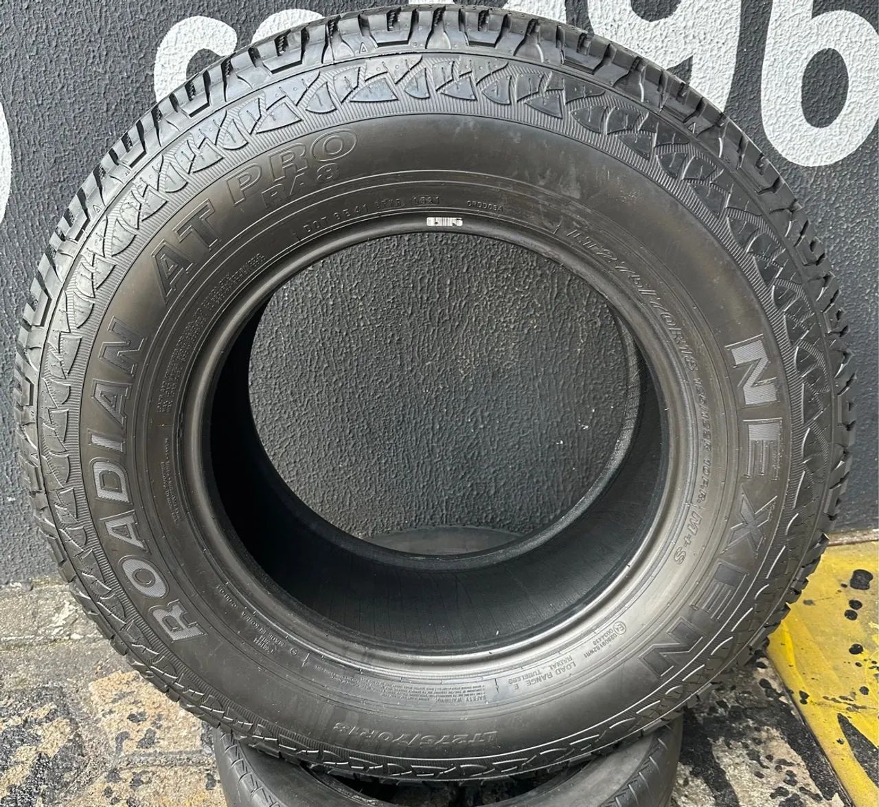 Pneu 275/70/18 Nexen  - Foto 3